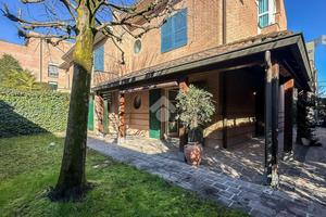 PORZIONE DI BIFAMILIARE A CARPI