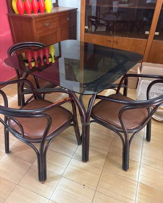 Tavolo con sedie stile Mid Century Modern - Thonet