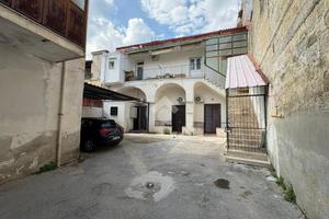 3 LOCALI A CALVIZZANO