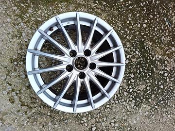Cerchi in lega Alfa romeo