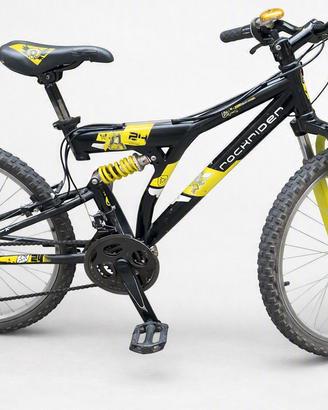 Mountain Bike con sospensioni e marce