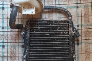 Radiatore Aerox con vaschetta e tubi