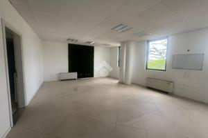 UFFICIO A VILLAFRANCA DI VERONA