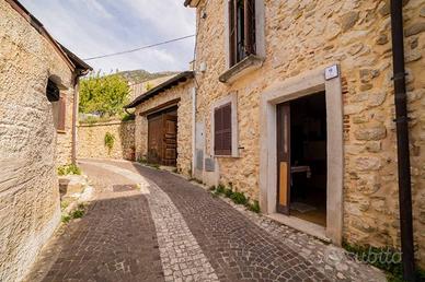 Appartamento di 117 m² con 4 locali e box auto a F