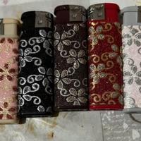 Accendini con fiori glitterati