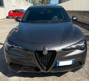 Alfa Romeo Stelvio 2.2 Turbodiesel 210 CV AT8 Q4 V