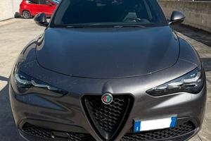 Alfa Romeo Stelvio 2.2 Turbodiesel 210 CV AT8 Q4 V