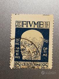 francobollo 1920 FIUME 25 C. DENTELLATURA SPOSTATA