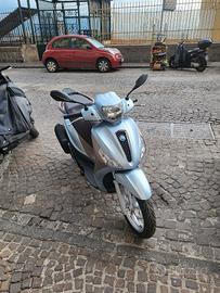 Piaggio Medley 125