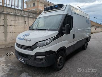 Iveco Daily 35-140 frigo AUTOMATICO problema motor