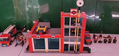 Set Lego City 60004 - Caserma dei pompieri 