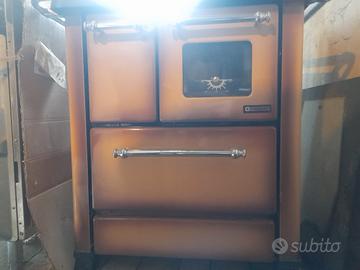 stufa a legna (cucina economia)