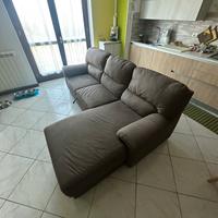 Divano con penisola Nuovo