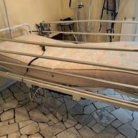 Letto elettrico per anziani o malati