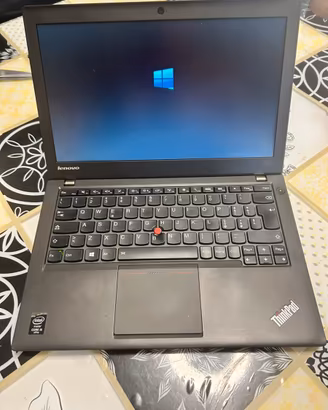 Lenovo Thinkpad x240 12”