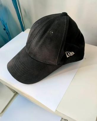 Cappellino berretto New Era 9FORTY sole scamosciat