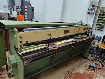 Cesoia a ghigliottina / CNC tornio fresa meccanica
