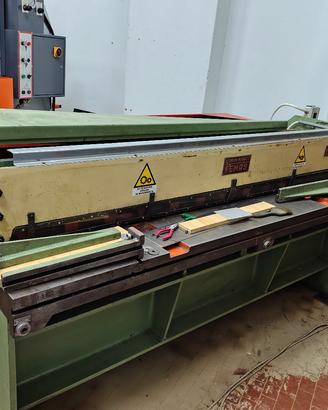 Cesoia a ghigliottina / CNC tornio fresa meccanica