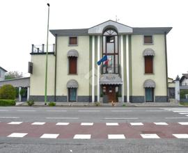 ALBERGO A FARA OLIVANA CON SOLA