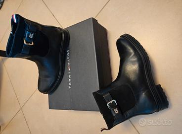 Tommy Hilfiger- thermo belt bootie