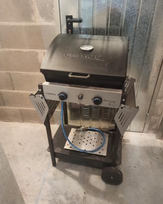 barbecue a gas con pietra refrattaria