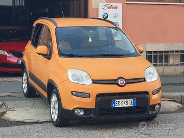 FIAT Panda 0.9 T.Air Turbo Nat. Pow. Trekking 5 PO