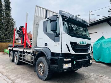 Iveco trakker ad380t45 6x4 legname gru epsilon