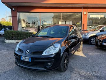Renault Clio 1.2 16V 5 porte Le Iene