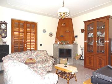 3 LOCALI A SAN GIORGIO DEL SANNIO