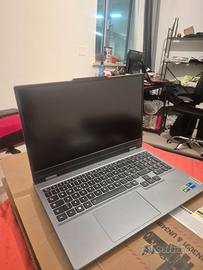 Lenovo gaming LOQ Notebook 15.6" Intel i7 32GB