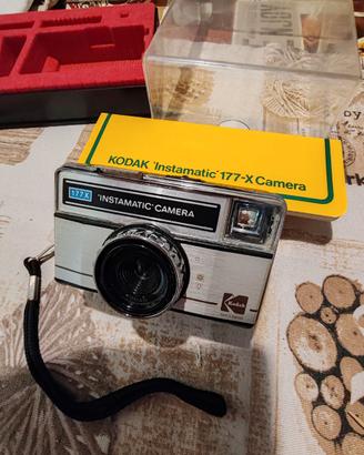 Macchina fotografica Kodak Instamatic 177X