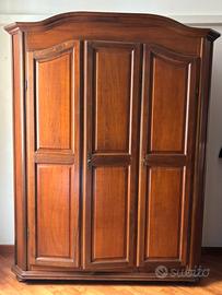 Armadio a tre ante