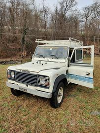 Land Rover 90