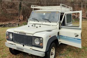 Land Rover 90