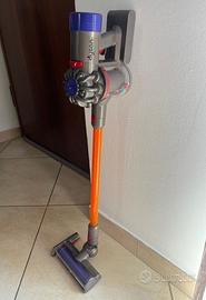 Aspirapolvere Dyson giocattolo