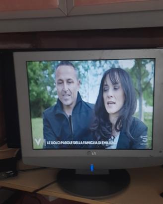 KIT TV: Monitor/TV LG + Decoder Digitale Terrestre