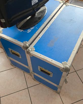 FlyCase per monitor/tv