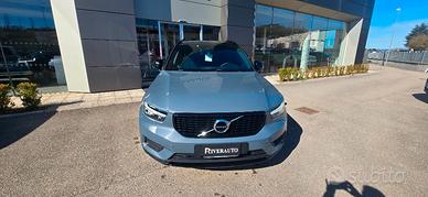 VOLVO XC40 (2017-->) XC40 T3 Geartronic Momentum