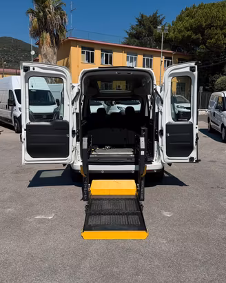 FIAT DOBLO' 1.6 TRASPORTO DISABILI