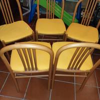 Sedie con seduta gialla in pelle