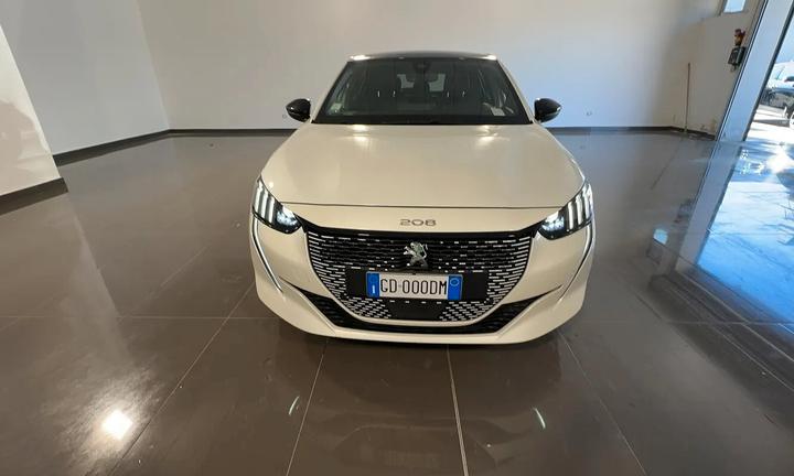 Peugeot 208 motore elettrico 136 CV 5 porte GT Lin