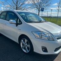 Toyota Auris 1.8 Hybrid-tagliandi Toyota