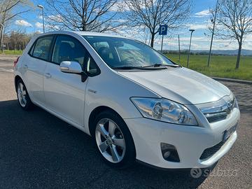 Toyota Auris 1.8 Hybrid-tagliandi Toyota