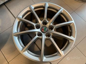 Cerchi in lega ALFA ROMEO STELVIO 17 pollici