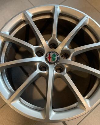 Cerchi in lega ALFA ROMEO STELVIO 17 pollici