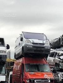 Opel vivaro 2010 ricambi