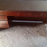 Scrivania in massello