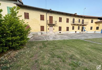CASA SEMINDIPENDENTE A PIEA