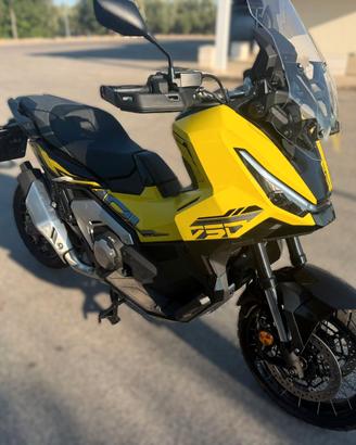 HONDA X-ADV 750