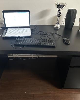 Scrivania ikea